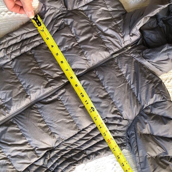 Heat Keep Down Filled Hooded Puffer Jacket Women's Small Gray Packable Gorpcore - Picture 9 of 9